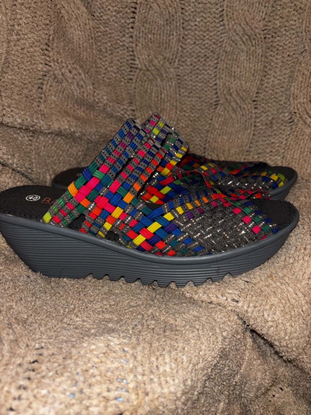 Bernie Mev Multicolor Woven Wedge Sandals Sz 40 EU 9.5 US